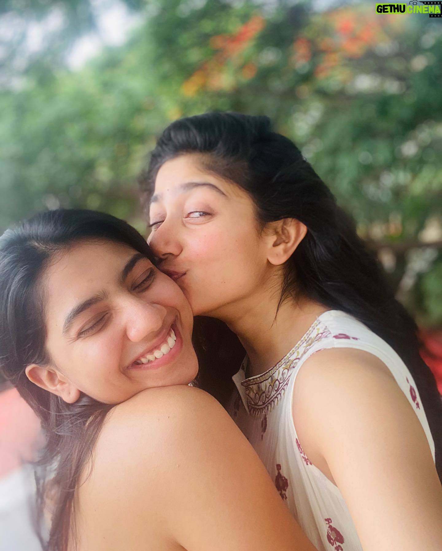 Pooja Kannan Instagram - Forever clinging onto you ❤️ Happy Birthday to my best friend, confidant , therapist, cheerleader , guide , sister and mother @saipallavi.senthamarai