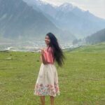 Pooja Kannan Instagram - If you wish to know the divine, feel the wind on your face and the warm sun on your hand. -Buddha