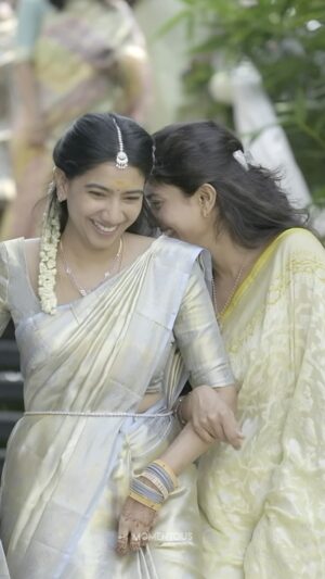 Pooja Kannan Instagram - I don’t think I would have survived that day or infact any day without her by my side! I love you the most @saipallavi.senthamarai ❤️ 
#cantdolifewithouther