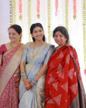 Pooja Kannan Instagram - 21.01.2024 ❤️💍

@momentousfotography 
MUAH @ramya_shiva