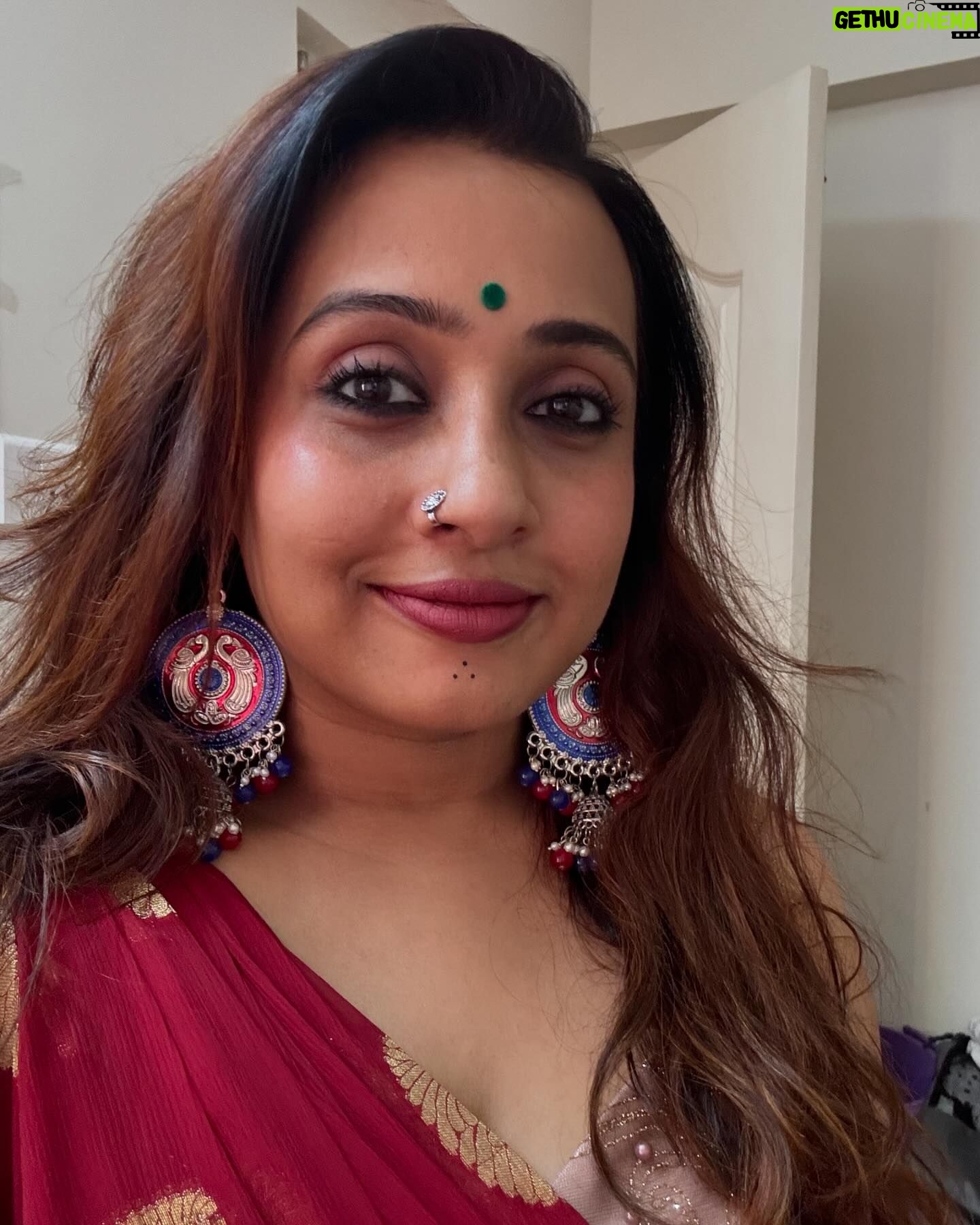 Poojitha - 4.6K Likes - ā„ļøā„ļø
Selfie before the crazy dance š