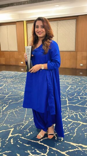 Poojitha Instagram - Curious and excited at the same time before I received my momento:) 

Thank you @emak.kerala for this beautiful evening 
Thank you @house_of_vandy for styling me on this important occasion & thank you my princess for being there besides me always :) I love you @priyanka_variath 
❤️❤️❤️