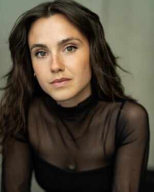 Poppy Drayton Instagram - 🪐🪐

📷: @yellowbellyphoto