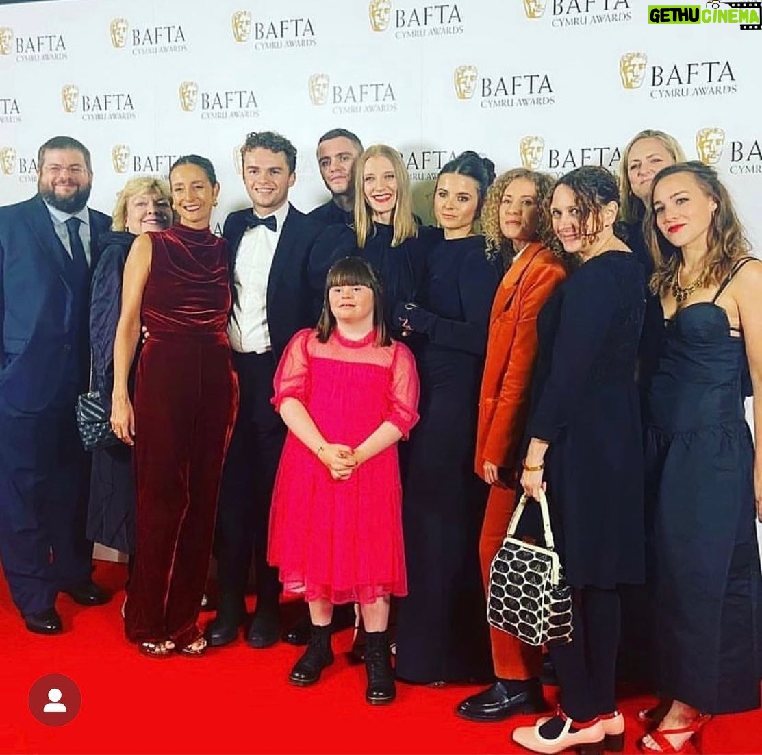 Poppy Lee Friar - 4.8K Likes - Had a blast at @baftacymru on Sunday supporting #lifeanddeathinthewarehouse and #inmyskin thanks for the laughs you stunning gang ❤️😎#actors#awards#fashion#redcarpet#party#acting#bafta#baftacymru 💃🥂🏆🥇🎭