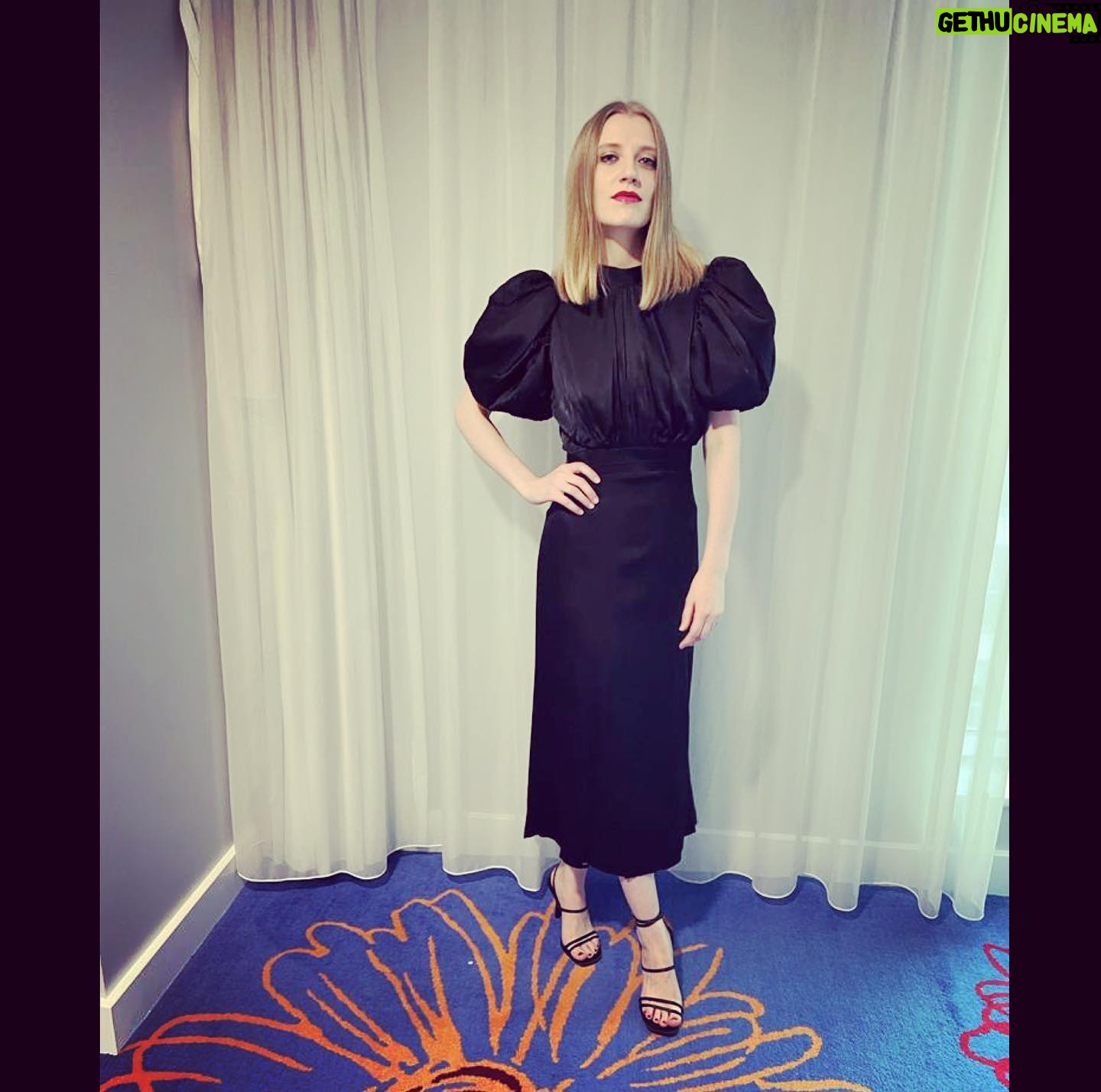 Poppy Lee Friar - 4.8K Likes - Had a blast at @baftacymru on Sunday supporting #lifeanddeathinthewarehouse and #inmyskin thanks for the laughs you stunning gang ❤️😎#actors#awards#fashion#redcarpet#party#acting#bafta#baftacymru 💃🥂🏆🥇🎭