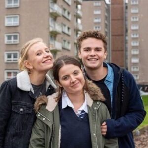 Poppy Lee Friar Instagram - Well these three are up to old tricks again 🍺🍹🥃 #inmyskin2 #bbc #hulu