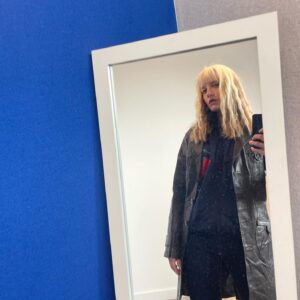 Poppy Lee Friar Instagram - Pic 4 is me inside when the AD says “they might not get to you today”… 🤣 

#dominoday #actors #filming #bts #bbc #newseries