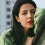 Poppy Jabbal Instagram – Inspired from a Xmas tree 🎄 

Do u agree , Comment below 
Yes / NO 

📷 @pranjali_nigudkar
