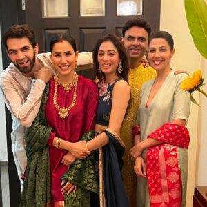 Poppy Jabbal Instagram - A few moments from the Diwali party .....
@karanvgrover

I missed out on pics with so many friends n family ...

#diwali #diwaliparty