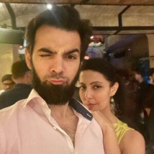 Poppy Jabbal Instagram - Blurry night = Great Fun.......
2024 you are here...
Now hear us ......

Happy New Year ........