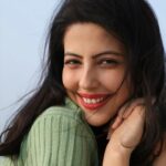 Poppy Jabbal Instagram - Reason to Smile ....