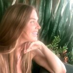 Poppy Montgomery Instagram – A disorganized assortment of things…
🌵 ⛽⌚️ 💅