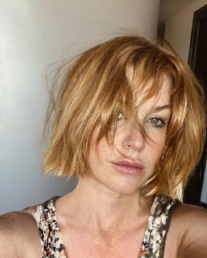 Poppy Montgomery Instagram - 1,2, 3, 4, 5, or 6 ? 🤣 💇‍♀️