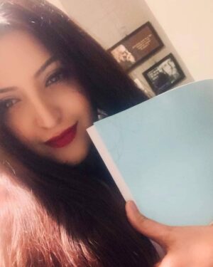 Pori Moni Instagram - #porimoni