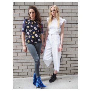 Portia Doubleday Instagram - Fbook live with this 🐝. Thanks too this Jem @come_editions