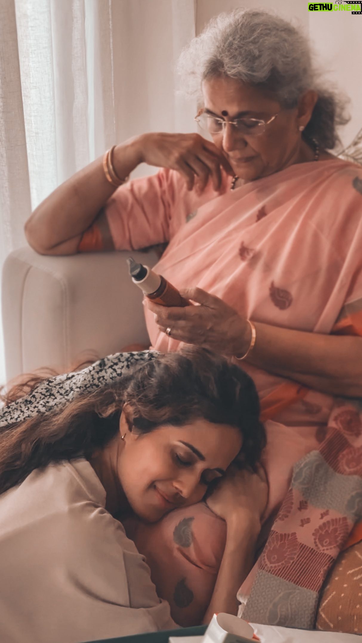 Pradaini Surva Instagram - Lil something for my mom 🌱 From @florasoulindia Luxury of nature. - beautiful blend of skin nourishing Ayurvedic recipes for the win ! #FloraSoul #LuxuryOfNature #WisdomOfAyurveda #MadeInIndia