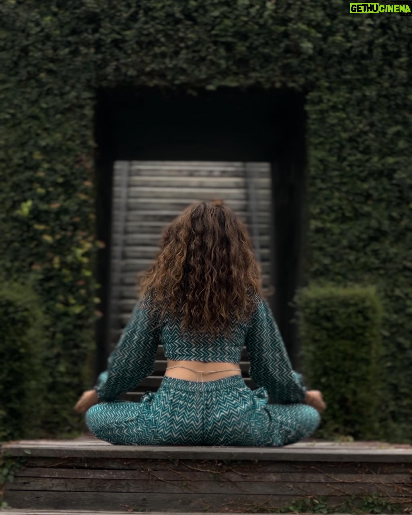 Pradaini Surva Instagram - s u r r e a l - every part of this resort is beautiful, calm and surreal π€ Had such a nourishing time with my mom at this place great food, healing spa and quiet time β¨ - Thank you @verandaresort For making this wonderful for us.