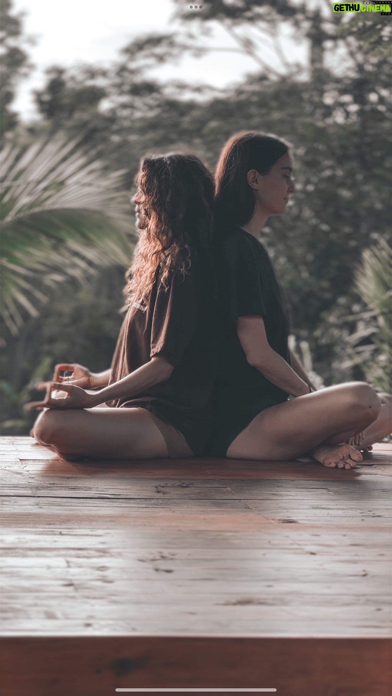 Pradaini Surva Instagram - π sunrise at @yogisgardenbali - how do you spend the first hour of your day? - is your routine designed around your worldly commitments ? Do you take that extra time just for YOURSELF to sit your heart or connect with your body and set intentions ? - Reminders for a nourishing start : - wake up a lil earlier than you MUST ( if you are on a tight sched ) - catch sunrise | take slow deep breaths | notice lil things | introduce gentle movements | set an intention for the day - long hug your friend lover parents - breathe with them . Wish them a great day from your heart π«Άπ½ - tell them how amazing they are. Move with your heart live the best day ever ! - Amor x