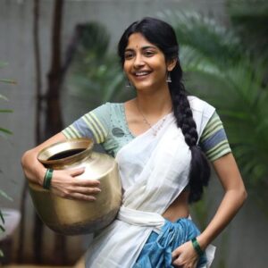 Pragati Srivastava Instagram - Em shade kavala miku?