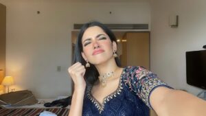 Pragati Srivastava Instagram - Drama 🧿