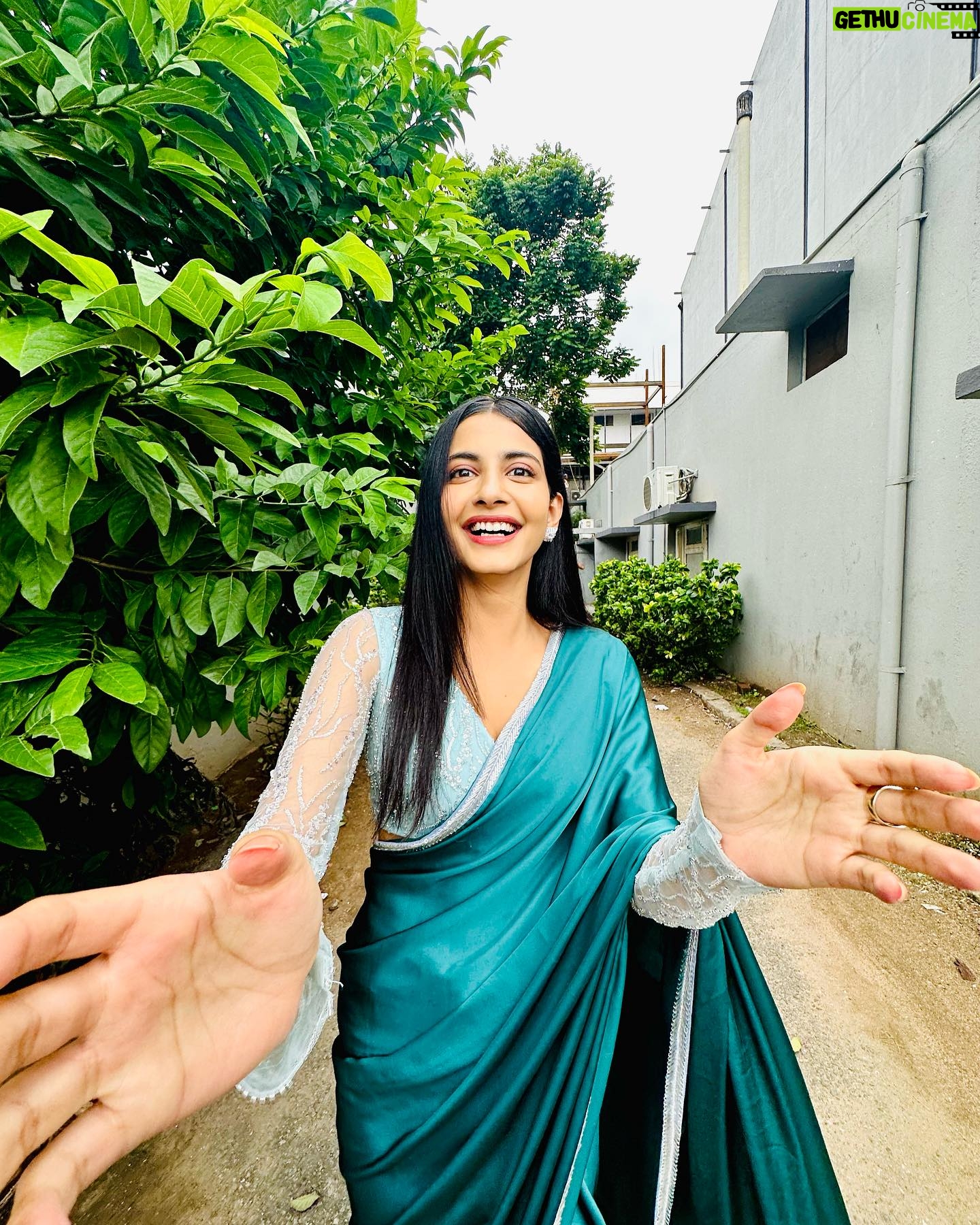 Pragati Srivastava - 9.5K Likes - A little haul of my life lately 🙏🏼
#promotionday #peddhakapu1
Watch the full episode on @disneyplushotstar 👇🏻
https://www.hotstar.com/in/tv/vinayaka-chavithi-specials/1260067897/ganapathi-bappa-moriya/1700016043
Photographer @sriganesh786
Styling @towindia @akankshakj
Managed by @purplethoughtsind