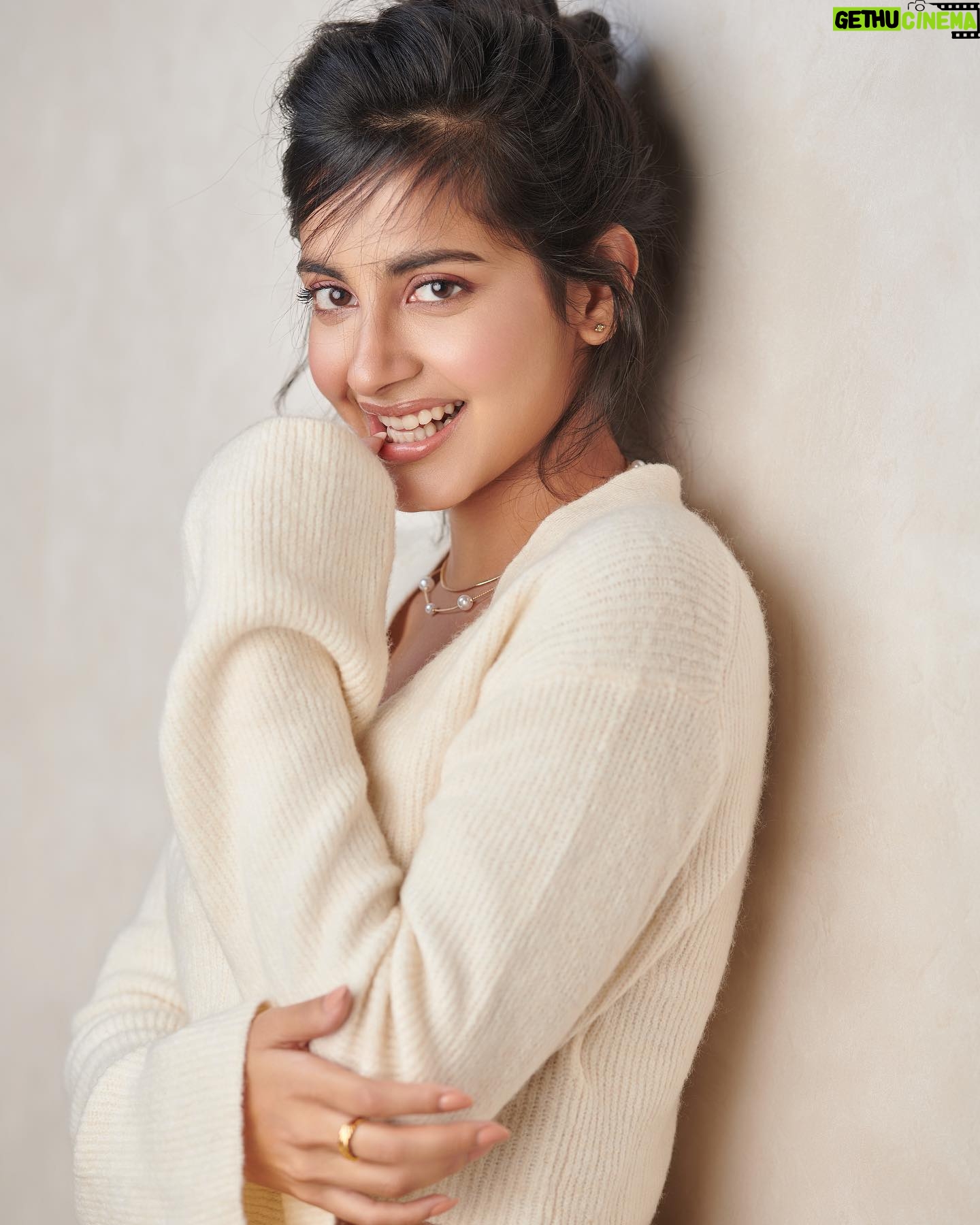Pragati Srivastava - 10.4K Likes - Made you look 👀 🐥
.
.
.
Photography @munjalgandhi
Styling @towindia @akankshakj
Muah @abhishekindu
Agency @purplethoughtsind
Studio @wedostudio.mumbai
#pragatisrivastava