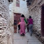 Prakriti Shrestha Instagram - Meet my lil friends from Marpha, Mustang. They were the sweetest munchkins who made my day and treated me the best. Hami Nepali ko khubi nai ho… jasko pani man pagalna sakne ☺️.. ki kaso? 😉