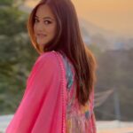 Prakriti Shrestha Instagram - Perfect way to start my day 🎶🎼🎶💕♥️❣️🎶🎼