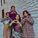 Prakriti Shrestha Instagram - Meet my lil friends from Marpha, Mustang. They were the sweetest munchkins who made my day and treated me the best. Hami Nepali ko khubi nai ho… jasko pani man pagalna sakne ☺️.. ki kaso? 😉