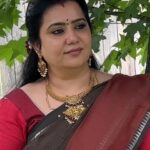 Pranathy Sadhanala Instagram - శుభోదయం నేస్తాలు 🤎❤️ grand 3D embossed heavy big Antique neckset with kundans, Lakshmi, peacock design & crystal hangings along with large earrings. @classycreations.rva #goodmorning #godblessyouall #classycreations #jewelerycollection #pranathymanasupalike