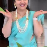Pranathy Sadhanala Instagram - శుభోదయం నేస్తాలు🩵 ఈ చీర @mokshacouture నుండి ఈ ముత్యాలహారం @swapna_jewels నుండి నచ్చితే ఒకసారి వాళ్ళ instagram IDsవెళ్లి చూడండి 🫶🏻 మరీ నచ్చితే కొనుక్కోండి🫶🏻 thank you @mokshacouture Thank you @swapna_jewels . . . #goodmorning #godblessyouall #sareelove #jewelerycollection #mokshacouture #swapnajewels #reelitfeelit #pranathymanasupalike