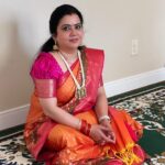Pranathy Sadhanala Instagram - శుభోదయం నేస్తాలు🧡🩷 Beautiful soft silk patty saree @nagaonlineboutique Jewelry @ladywings_byvarsha #goodmorning #godblessyouall #naarojanuvve #🧡🩷 #sareelove #pakkasouthindian #reelitfeelit #explorepage✨ #pranathymanasupalike