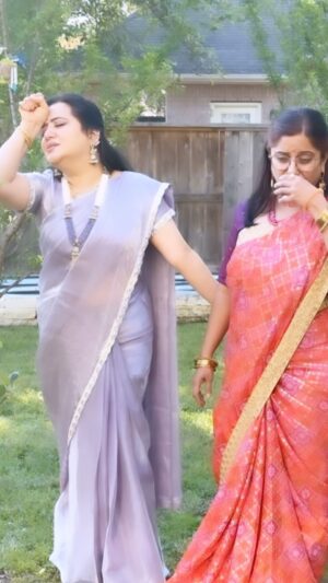 Pranathy Sadhanala Instagram - పేరు పక్కన 10 డిగ్రీలు ఉండకపోయినా ఫరవాలేదు కానీ సంస్కారం అనే డిగ్రీ తప్పకుండా ఉండాలి
saree details :Soft jimmi choo Organza tissue silk sarees running blouse piece 1600  @hansicollections 
Jewelry @sparklesbyswathi 
@meenazsha 
#bff 
#funwithbestie 
#sareelovee 
#explorepage 
#pakkasouthindian 
#reelitfeelit 
#pranathymanasupalike