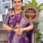 Pranathy Sadhanala Instagram - శుభోదయం నేస్తాలు 💜 క్రోధి నామ సంవత్సరం ఉగాది శుభాకాంక్షలు saree @sasufashions *Exclusive Only At Our Store* Banarasi Pattu Saree with elegant Flower Weaving on all over the saree Weaving polka butties on all over the saree Weaving border on either side Designer Tassles Attached on pallu Rich & Elegant Weaving pallu Teamed with brocade blouse piece Free Shipping #goodmorning #happyugaadi #krodhinamasamvathsaram #telugusamvastharadiugadi #pranathymanasupalike