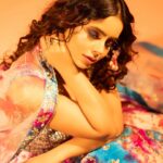 Pratiksha Rai Instagram - #summervibes#sumeroutfit#floraldresses#colourfuldress#hat#mumbai#actorlife#photoshoot#indoor#potraitshoot#portraitphotography#pratiksharai#indiantelevision#studio