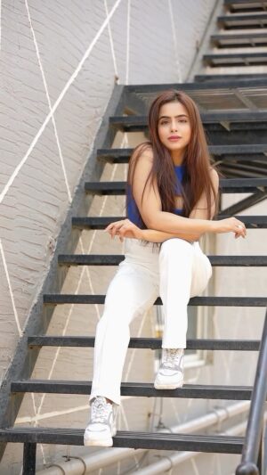 Pratiksha Rai Instagram - 📸 @sk_portraitgallery 

#pratiksharai#televisionactress#summervibes #portrait#instareel#summeroutfit#coffee#casualwear#viralreels#reelkarofeelkaro