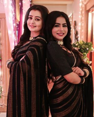 Pratiksha Rai Instagram - 🖤🖤 कभी सौतन कभी सहेली 😃
.
.
.
.
.
.
.
.

#friendsforever