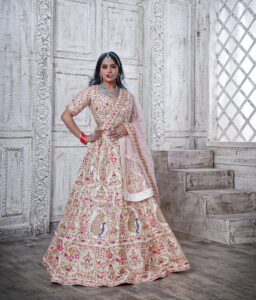Pratiksha Rai Instagram - MUA- @makeover_rituu Hair - @trendystylesbypriyal Wearing - @paaneri_dadar Jewellery- @ashok_satra_bridal_jewellery