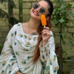Pratyusha Paul Instagram - Celebrating democracy and how, casted my first Lok Sabha elections vote🗳️🇮🇳 #loksabhaelection2024 #vote #democracy #everyvotecounts