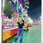 Pratyusha Paul Instagram - 𝘍𝘢𝘪𝘳 𝘭𝘪𝘨𝘩𝘵𝘴,𝘧𝘦𝘳𝘳𝘪𝘴 𝘸𝘩𝘦𝘦𝘭𝘴 𝘴𝘵𝘢𝘳𝘳𝘺 𝘯𝘪𝘨𝘩𝘵𝘴 𝘢𝘯𝘥 𝘢𝘭𝘭 𝘵𝘩𝘦 𝘧𝘦𝘦𝘭𝘴..🎠🎡🌠🎢🎟️ . . . . . . . . . . . . . . . . . . #kidatheart #ferriswheel #carnival #pratyushapaul #fashion #streetstyle #outfitinspiration #explore