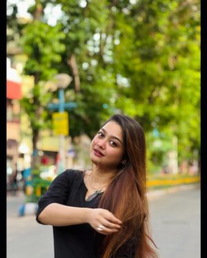 Pratyusha Paul Instagram - Dekhte hi rahoge ya kuch bologe bhi???🕊️🪶🪞🖤✨
.
.
.
.
.
.
.
.
.
.
.
.
.
.
.
.
.
.
.
.
.
.
.
#desi #black #suit #fashion #desiaesthetic #desigirl #salwarsuit #instagood #instamood #explore #foryou #instagram #ootd #indian #ethnic #minimalism #love