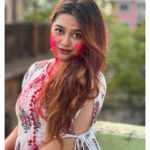 Pratyusha Paul Instagram - मोहे रंग लगा दे रे ♥️✨ PS-Sorry for spamming guys I just can’t get over these pictures 🤌🏻🙈 I promise this is the last post from that day, please bear with me. Thank you 🙏🏻 byeee 😘