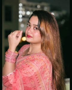 Pratyusha Paul Instagram - Eid Mubarak🌙🌷✨I hope it’s not too late to wish you all a happy Eid, may the magic of Eid bring lots of happiness in your life. . . . . . . . . . . . . . . . . . . . . . #eidmubarak #eid2024 #ethnic #moon #pratyushapaul