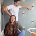Preet Kaur Nayak Instagram - Ghar se sabse pehle BELAN phenk dena hai maine. Aise arms and ammunition kitchen mein allowed hi nahi hai 🤣#couplegoals #couple #instacouple #comedy