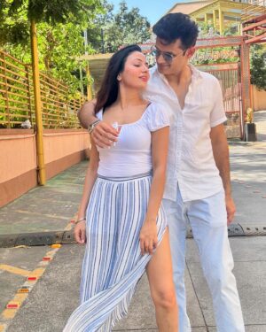 Preet Kaur Nayak Instagram - 💙 🤍 🌈