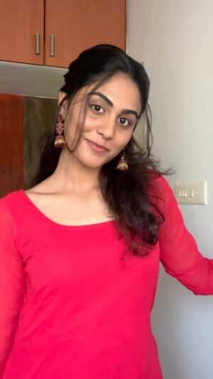 Preetha Instagram - Get Ready With Me for no occasion 🤣♥️✨

Outfit @dsalwar ♥️