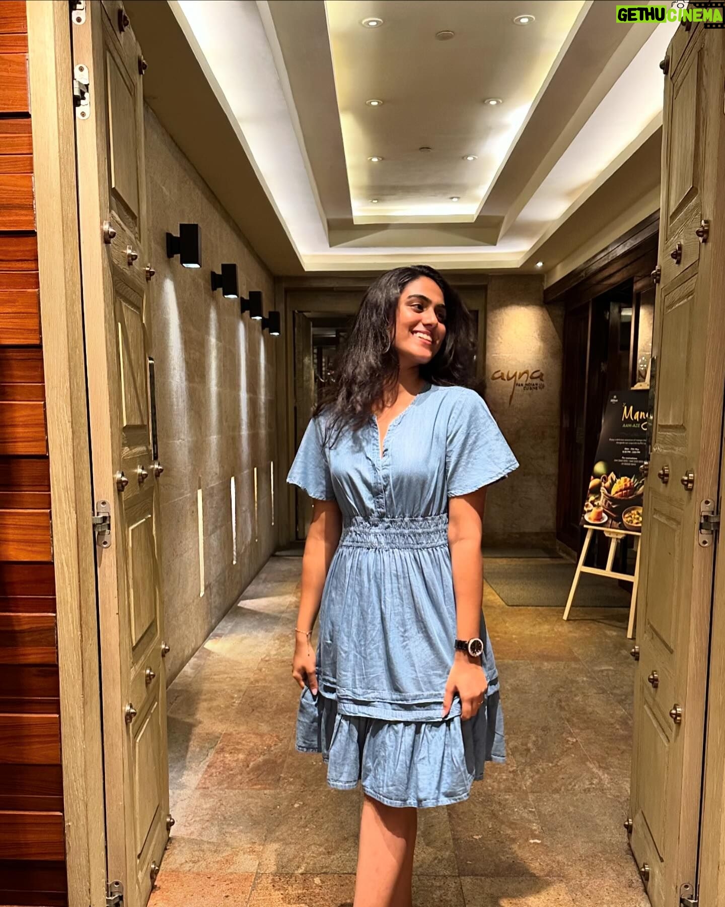 Preetha Instagram - ✨Gratitude post✨ I thank each and every soul who made my day spl by your good words, wishes loads of love and efforts!!♥️ To my family and my closest ones I love you all so much😘 and owe you a huge debt of gratitude.✨✨ The love, the care, and how gently you handle all my emotional commotions, ahhh, I could never put it into words. Thank you for always having my back and loving me for who I am. I pray and thank God for leading me to you wonderful people. Nalla irupinga da pongaaaa da😘🤣 I thank all of my insta fam and fan pages for making my day brighter✨ ..I was in awe with all your lovely editsss,messages ,emails and posts I’m trying my level best to respond to all of your wishes nd I’m so sorry if I had missed out on any of your wishes … I love you all with all of my heart! I’m so greatful to have people who selflessly support me and show me your love♥️ It was truly a blessed and peaceful birthday this year! and you guys have a major part in it…so thank youuuuu all 😘😘♥️ Love you 270k♥️