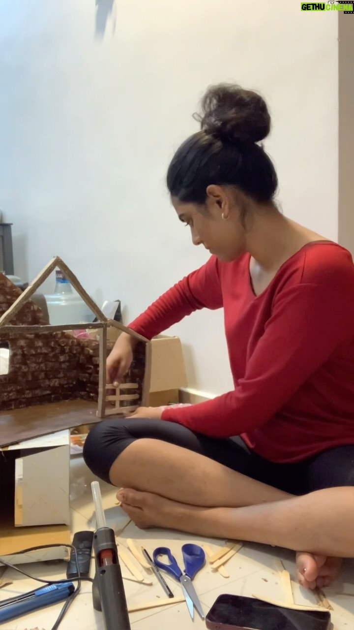 Preetha Instagram - Here comes the most favourite season of the year♥️✨ I know it’s late but this year i wanted to add some personal touch for Christmas, so decided to make a crib myself and this is how it went♥️ It took me 10 full hours to complete this ✨but the satisfaction and joy it gave me was totally worth it all 🤍 My wishes and prayers to all of you celebrating this season of joy. May this season and the years ahead brings all joy peace and prosperity to each one of you😘♥️