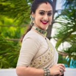 Preetha Vijayakumar Instagram - Thank you all for all the wishes & love for ‘Goodluck Studios’ 🙏🏻😇 2.4.2023 🥻 @ajdofficial @tifarachennai 💎 @theamethyststore 📸 @jaganselvamphotography 🌺 @efflorescence_bridal_flowers 💇‍♀️ @vyshalisundaram_hairstylist