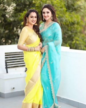 Preetha Vijayakumar Instagram - Happy Women’s Day to all
The Bold & Strong Women out there 🌟
…
📸 @jaikumar_vairavan 💇‍♀️ @artistrybyfathi